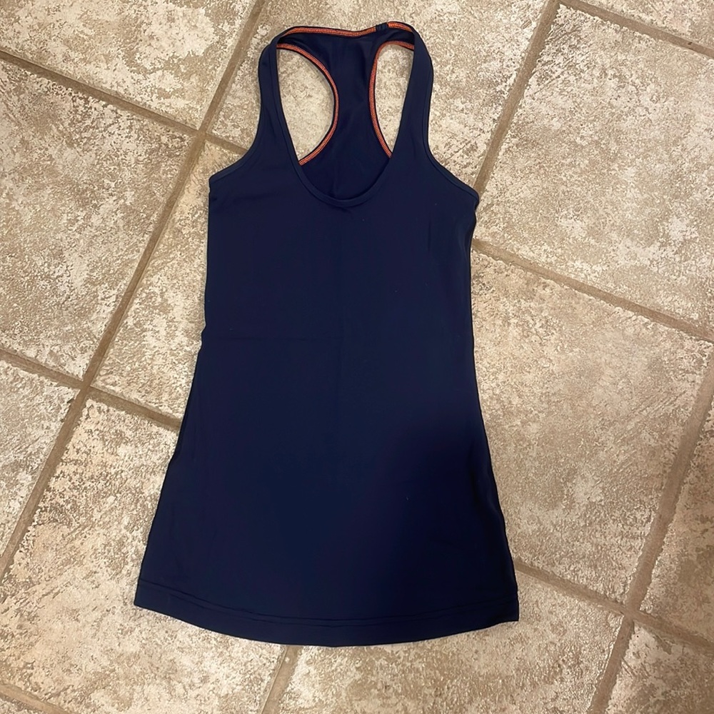 Lululemon tank